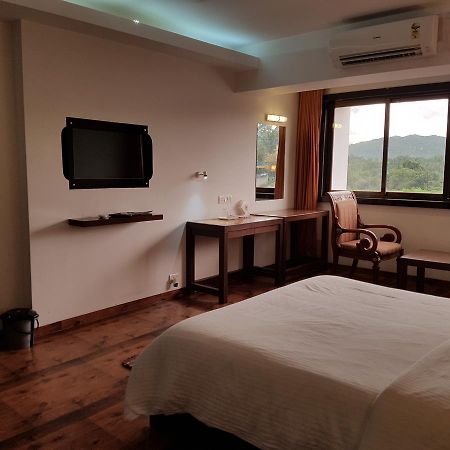 Bisu Hotel & Resorts Khed (Ratnagiri) Exterior photo