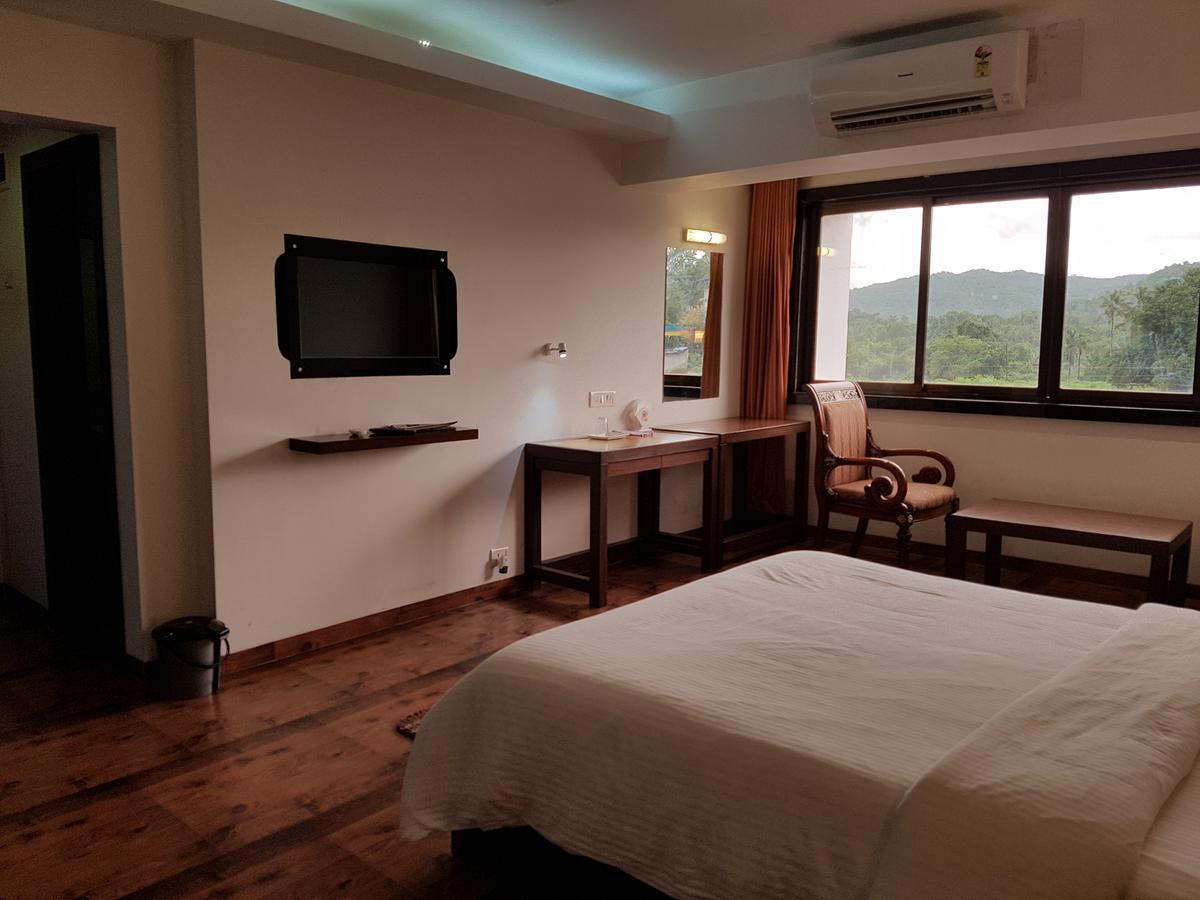 Bisu Hotel & Resorts Khed (Ratnagiri) Exterior photo